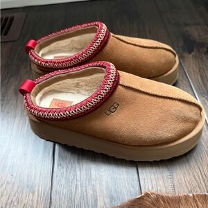 UGG Tazz ll Chestnut Slip-On Shoes